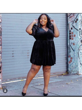 City Chic Stretch Crushed Velvet Black Ada Dress Bubble Skirt Plus Size 18